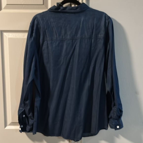 Torrid Top - Picture 2 of 3